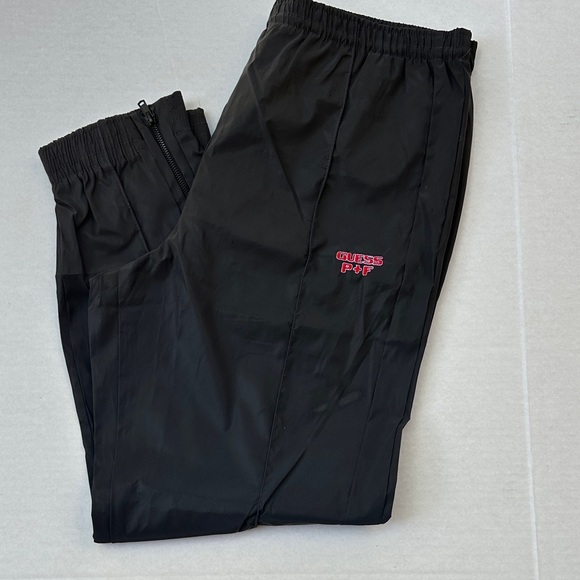 NEW Guess Black Joggers with Red Logo SZ L - Picture 1 of 7